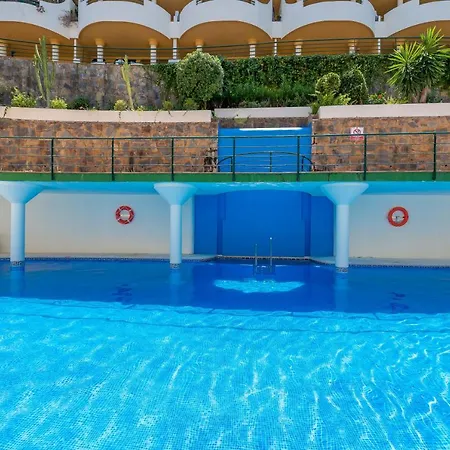 Exquisite 2 Bdrm Penthouse W/ Bbq And Pools * Marbella