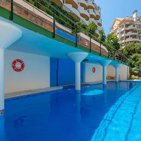 Exquisite 2 Bdrm Penthouse W/ Bbq And Pools Apartment Marbella