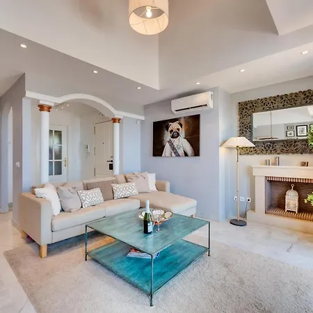 Exquisite 2 Bdrm Penthouse W/ Bbq And Pools * Marbella